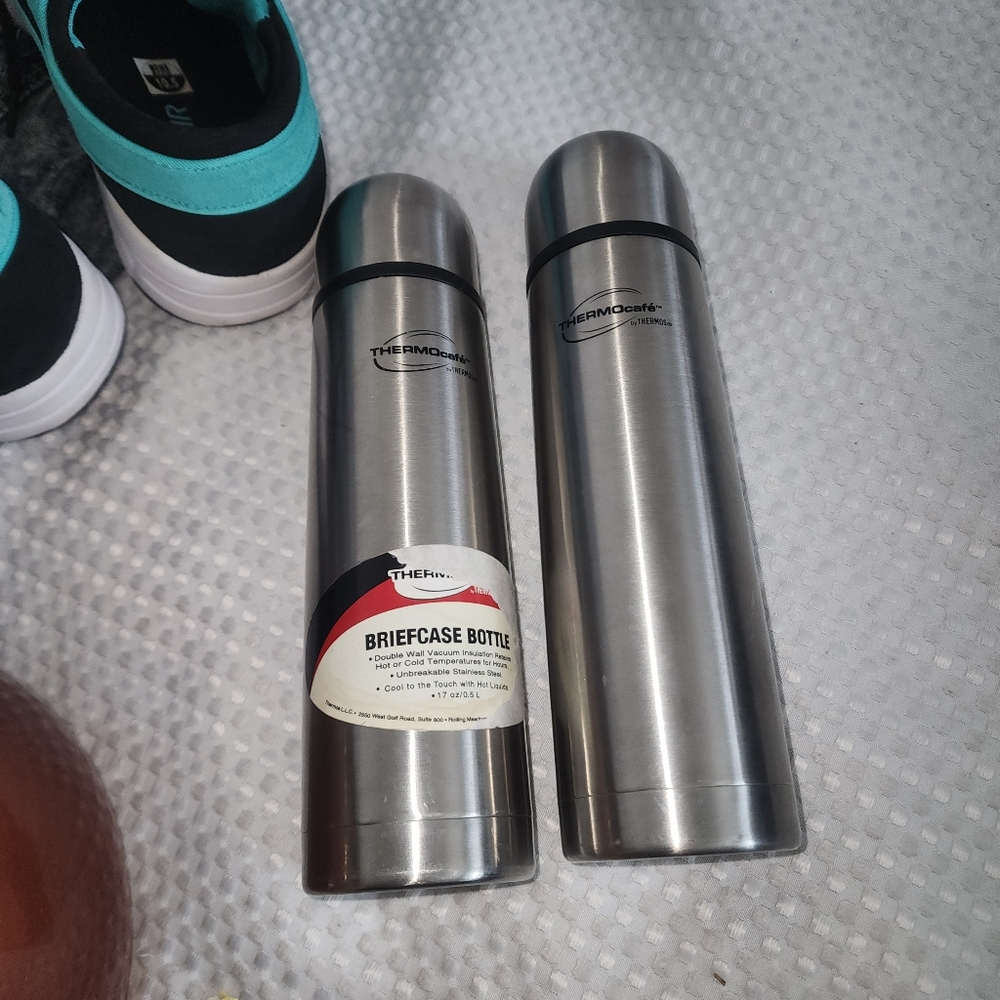 THERMOS EUC SET OF 2 INSULATED BREIFCASE BOTTLES THERMOS HOT COLD